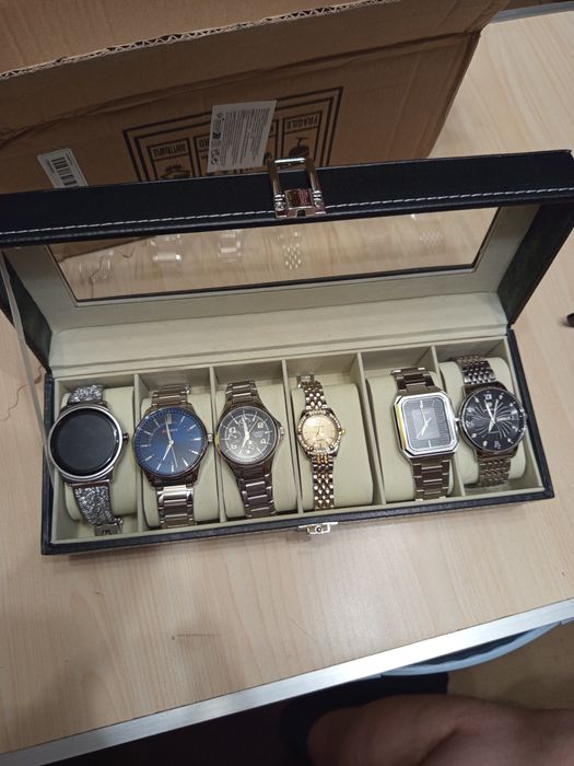 Чехол футляр шкатулка органайзер для часов. .