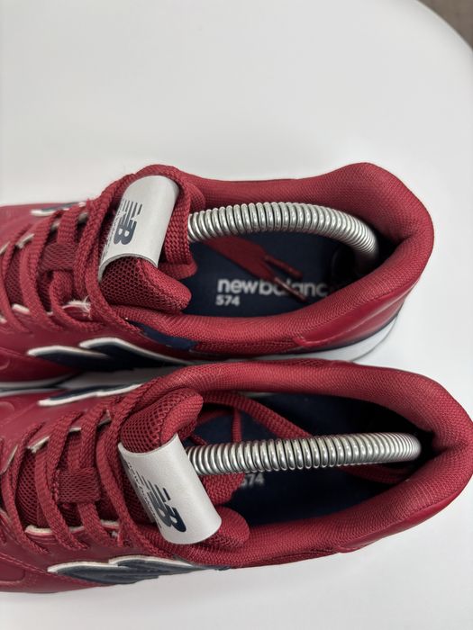 Оригінальні підліткові кросівки New Balance 574 38р сині /червоні