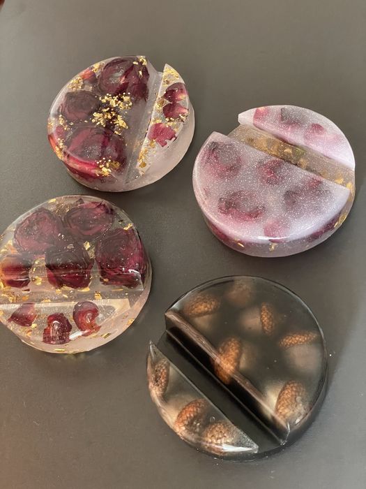 Тримач для телефону з епоксидної смоли. Підставка для телефону.