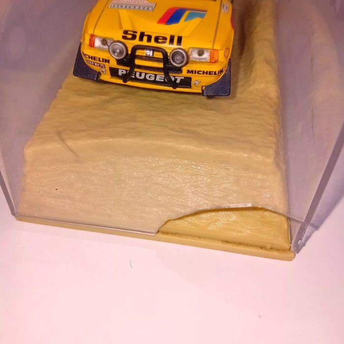 1/43 dakar  peugeot  205