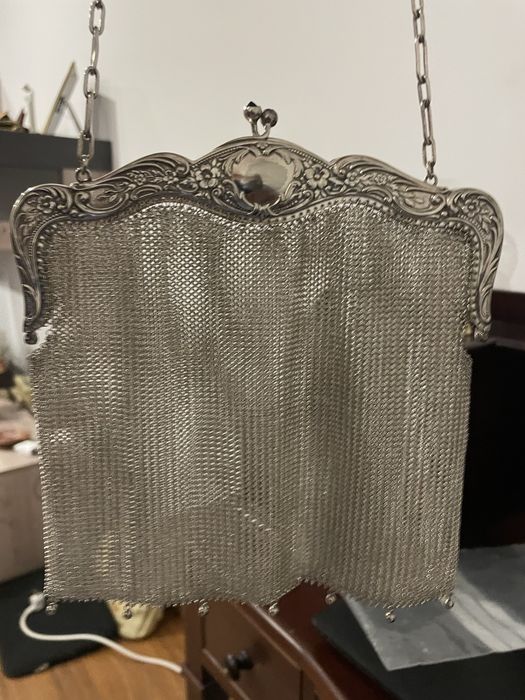 Bolsa em prata com alca