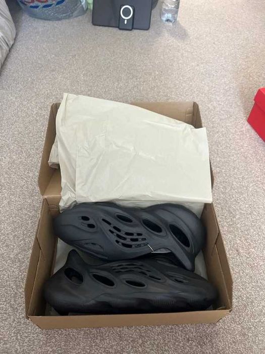 adidas Yeezy Foam RNR Onyx R.43