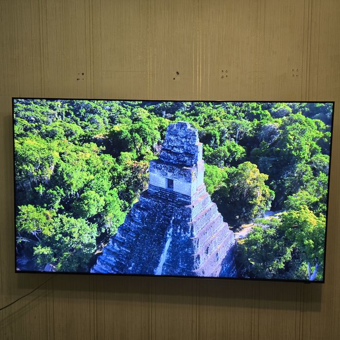 телевізор Samsung 8k NeoQled 65