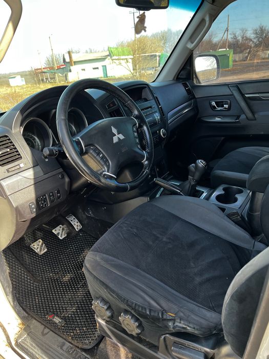 Mitsupishi Pajero Wagon 4