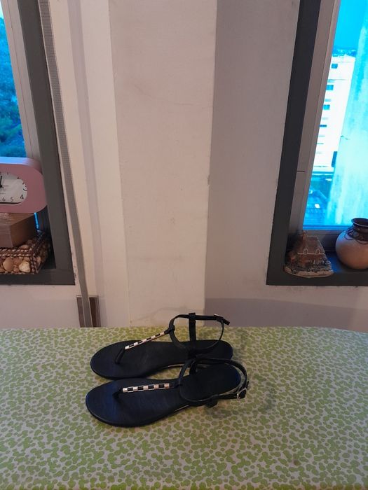 Vendo Sandálias de Senhora SEASIDE muito bonitas como novas