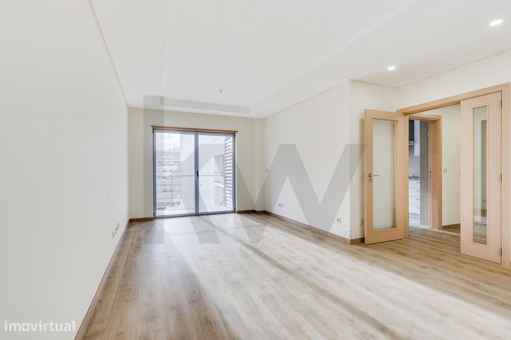 Apartamento T2 Novo nas Laranjeiras em Lisboa | Premium, Metro e Acess
