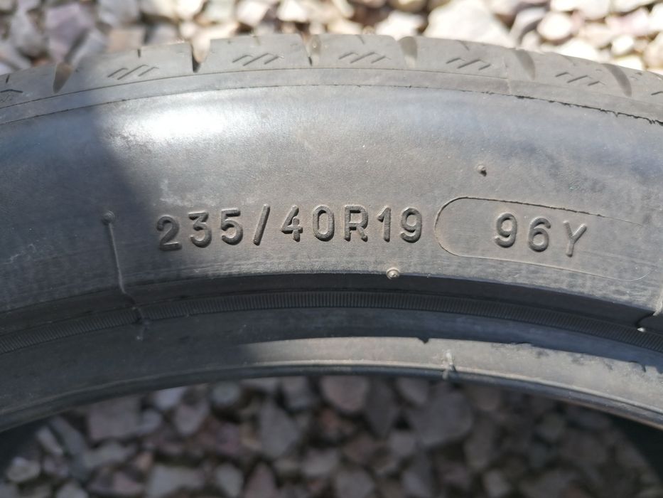 Opony 235/40r19 Kleber para
