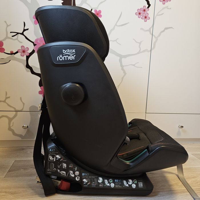 Автокрісло britax romer advansafix