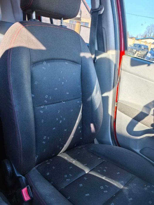 Mazda 2  2004 1.4d