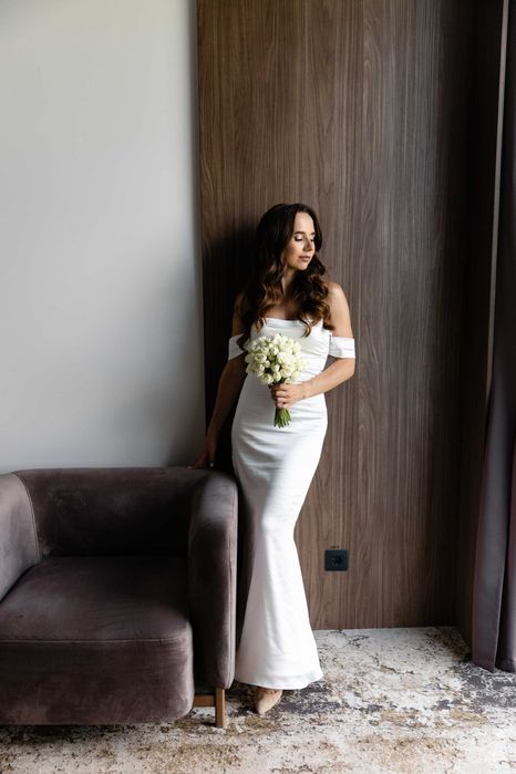 Продам весільну сукню