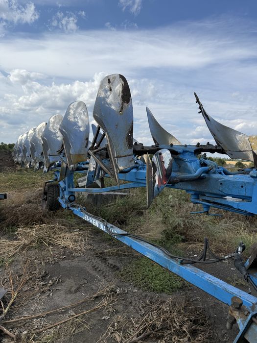 Плуг Lemken 7 корпусов