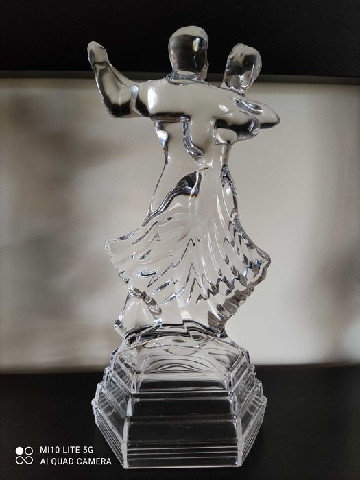 Peça de cristal bailarinos