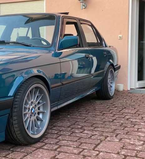 Bmw E30 Nakładki na progi  IS