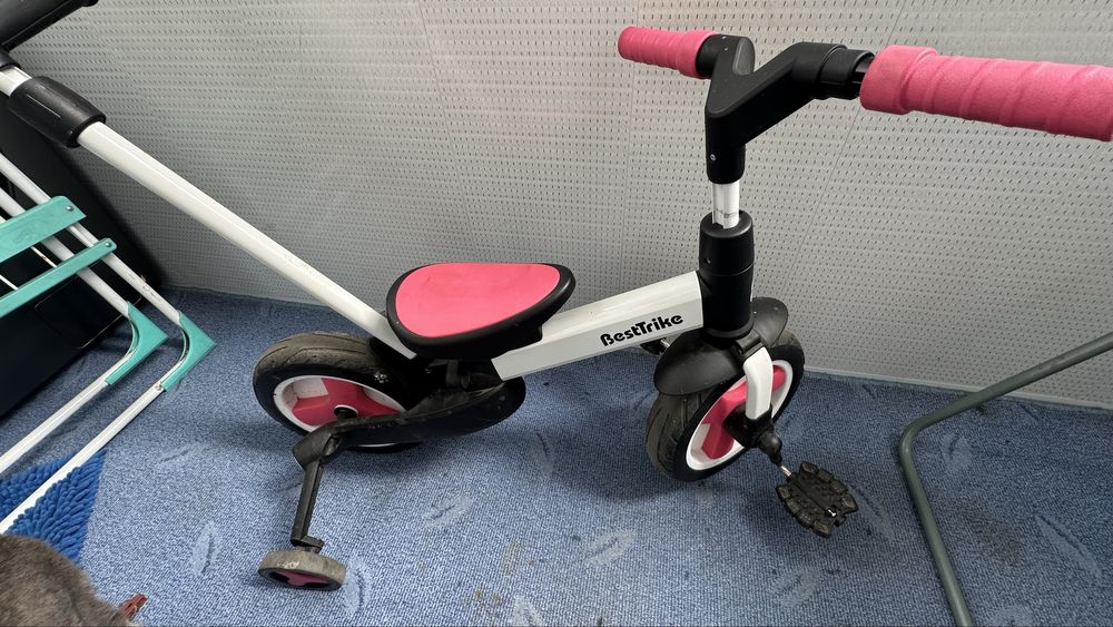 Беговєл з ручкою best trike