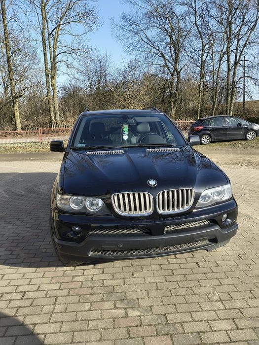 Samochód osobowy BMW X5