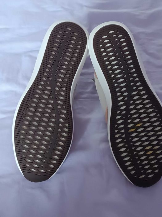 Жіночі кросівки Clark's розмір 40,устілка 25