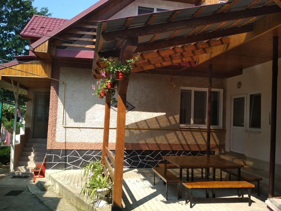 Здам будинок,кімнату  с. Поляна Закарпаття