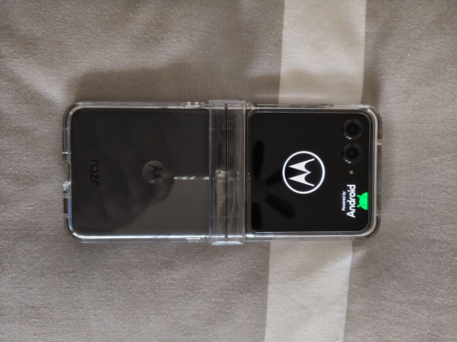 Motorola razr 50