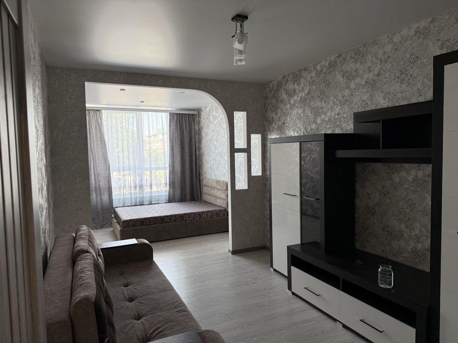 Простора 1-кімнатна квартира в ЖК «Лісовий», меблі, техніка!