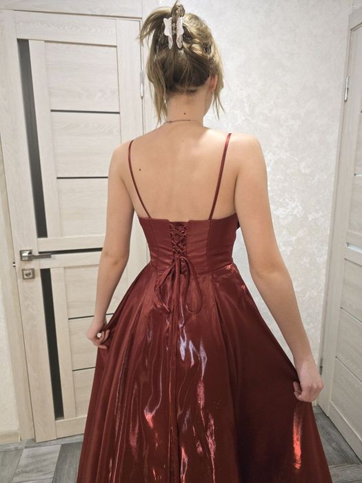 Випускна сукня 42-44 розмір