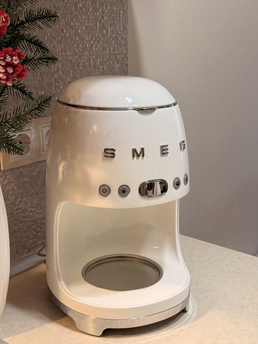 Крапельна кавоварка SMEG без сервера (вживана тричі)