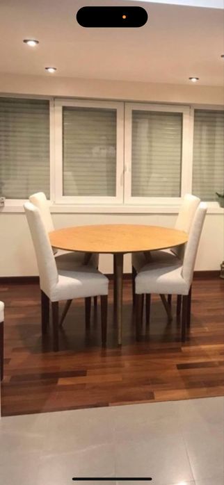 Mesa de jantar redonda