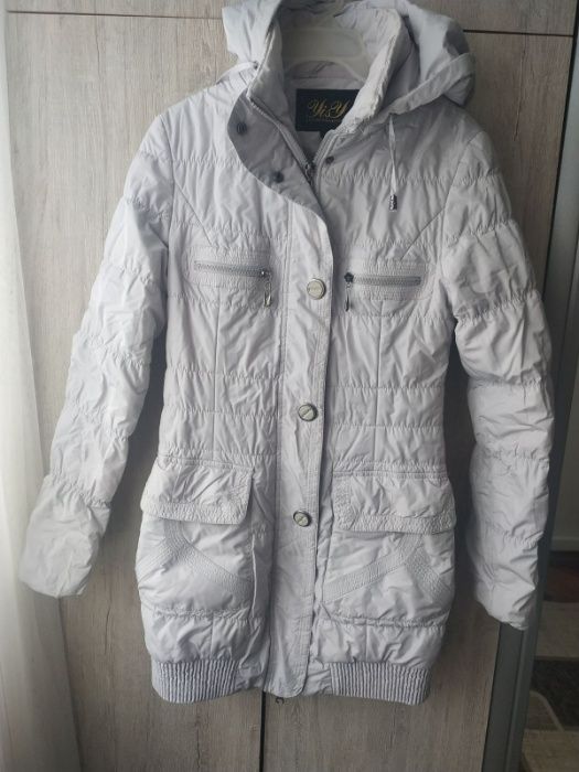 продам куртку 40р.