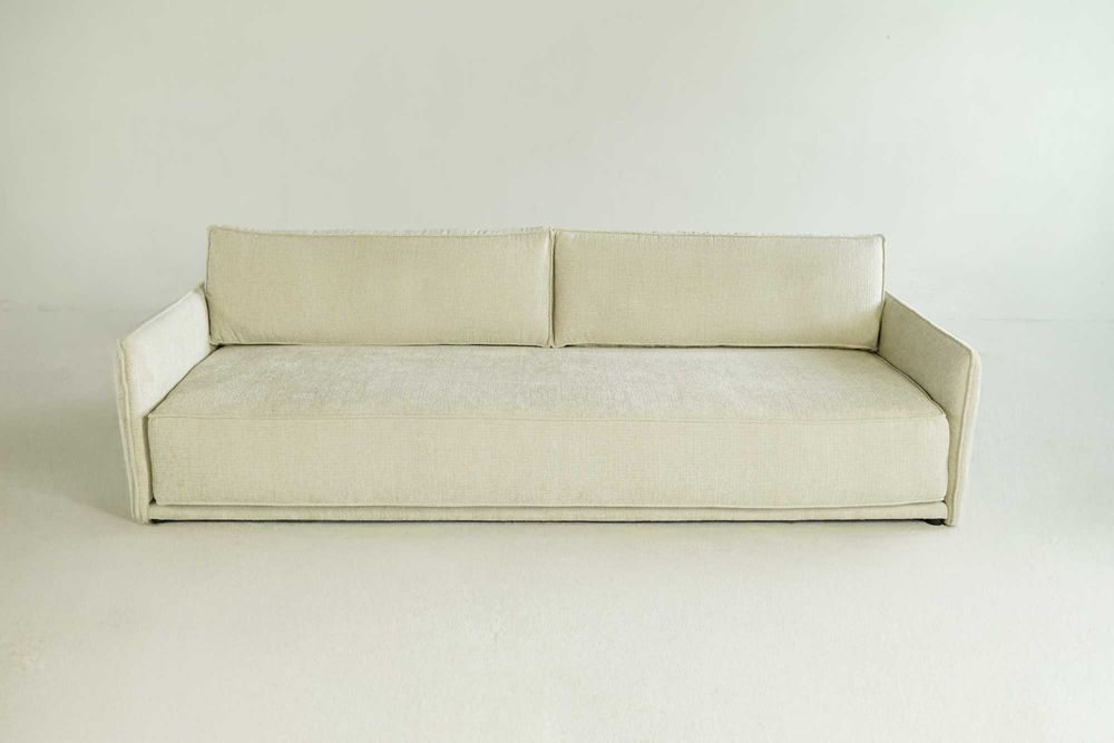 Designerska sofa o szerokości 225 cm - cena outletowa