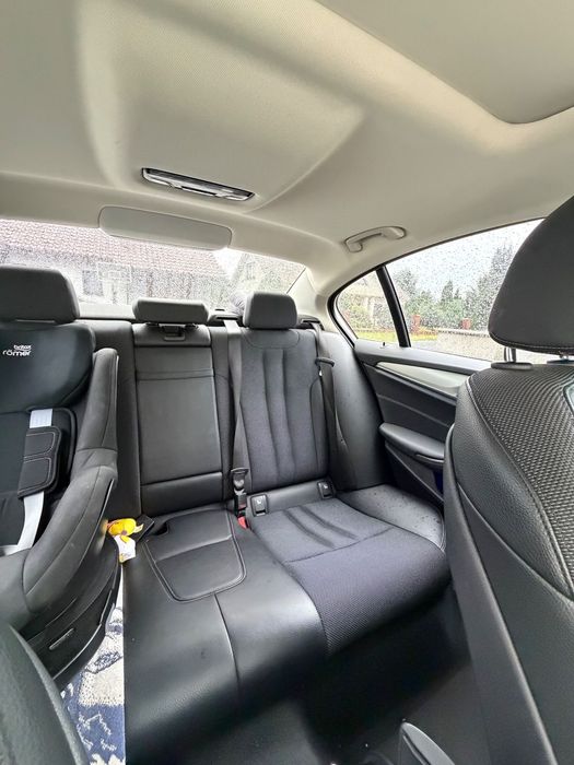 BMW Seria 5 BMW 530e PERFORMANCE 252KM Exclusive Edition