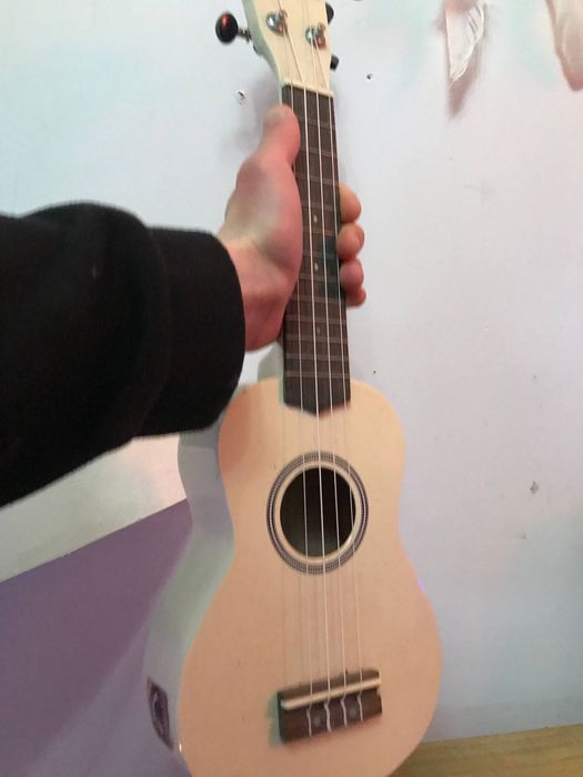 Укулеле гавайська гітар