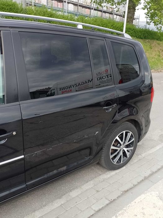 VW Touran 2.0 TDI highline 2 kpl kół