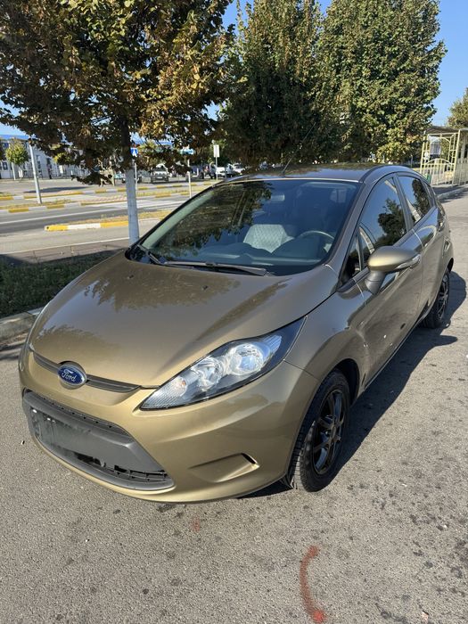 Ford Fiesta 2012 1.4 бензин автомат