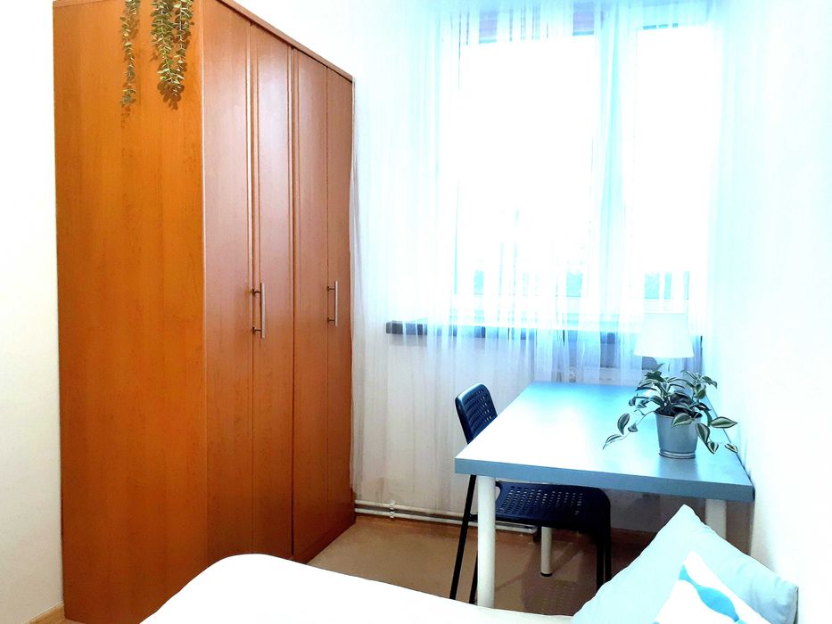 Przytulny pokój jednoosobowy dla osoby pracującej. Narutowicza 14
