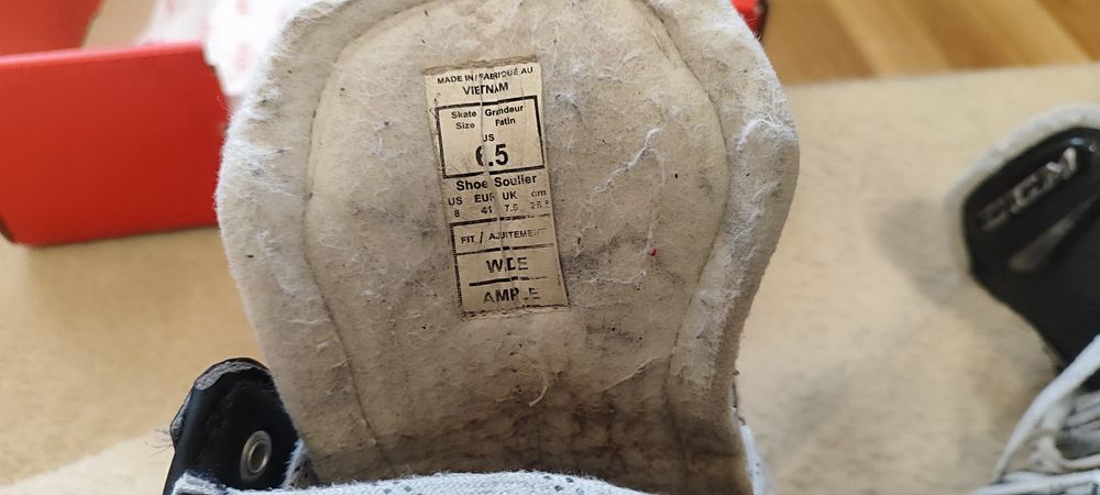 Хокейні ковзани CCM Ribcor 90K,   р.6,5