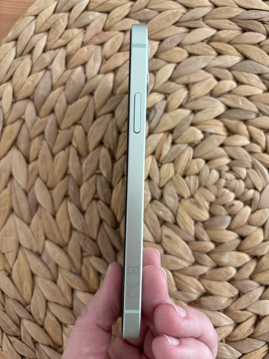 Iphone 12 stan bardzo dobry
