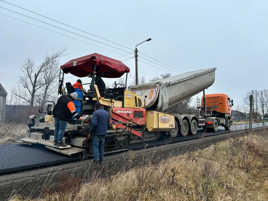 Asfalt Remont Nawierzchni Asfaltowej Układanie Mas Układanie Poboczy