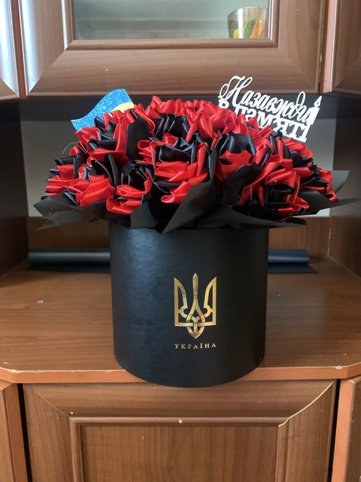 Букет з атласної стрічки