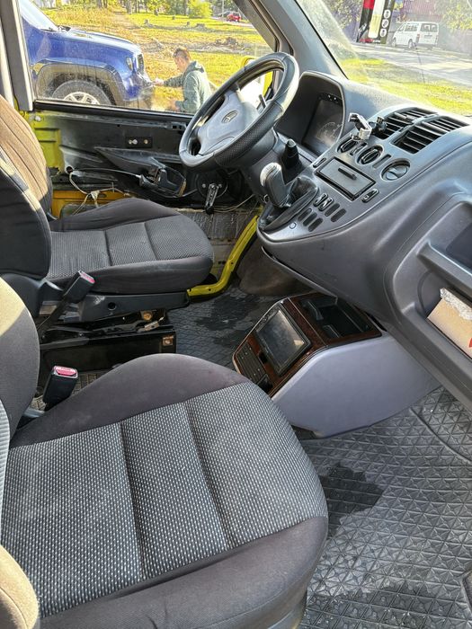 Mersedes vito 2.2d  2000р