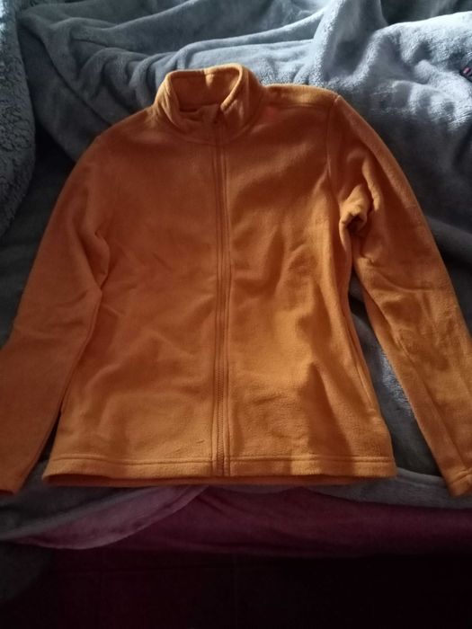 Blusas como novas
