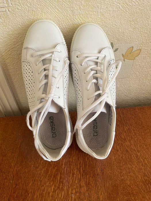 Мокасини жіночі шкіряні білі Braska