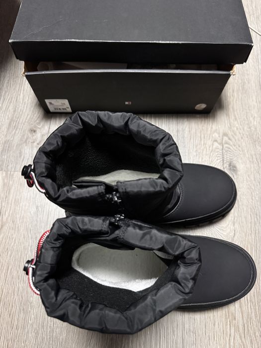 Снігоходи Tommy Hilfiger (нові)