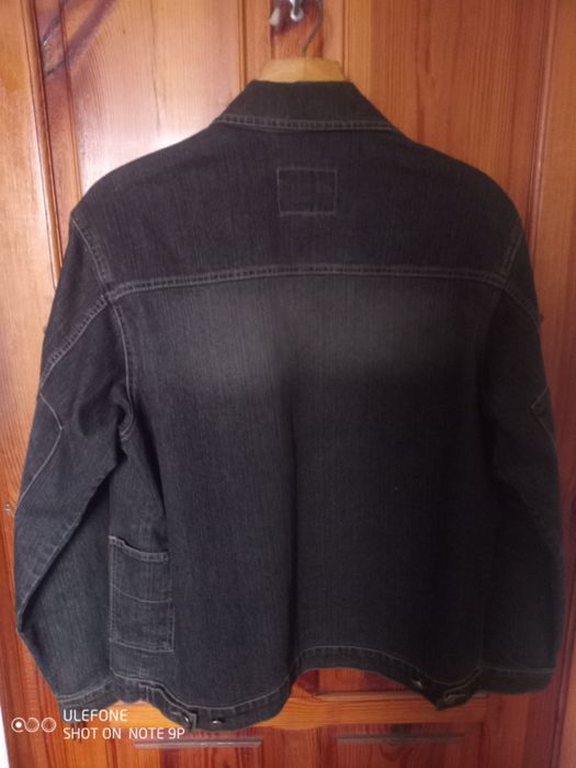 Джинсовая куртка