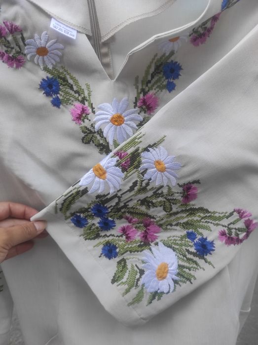 Сукня з орнаментом 48