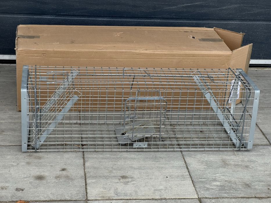 Klatka z kartonem duża 120x34x34