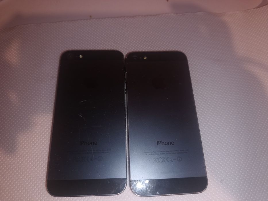 2 корпуси iPhone 5/5s з платами на запчастини»