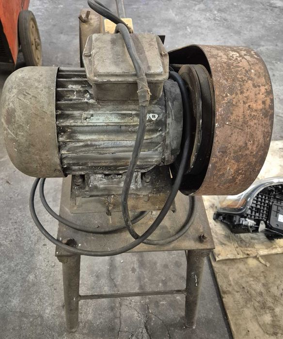 Solidna Polska Spawarka prostownik Bester SPB 400 Waga 230kg