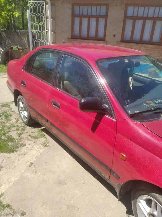 Продам Tayota Carina E