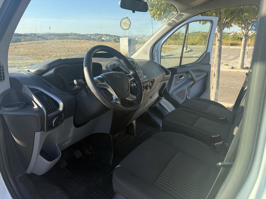 Ford Transit Custom 9 Lugares - 102.000km - Nacional - Impecável