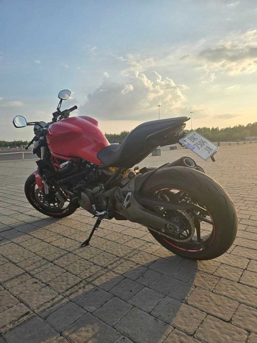 Ducati Monster 821