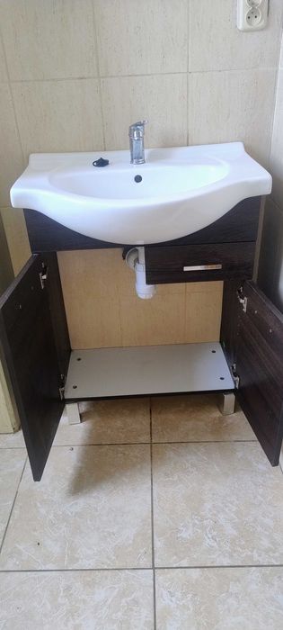 Szafka z umywalką